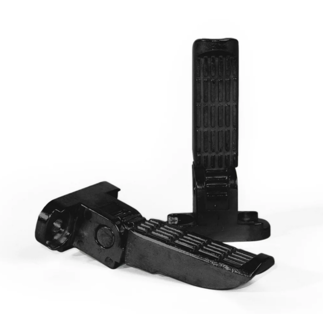 REAR FOOT PEGS